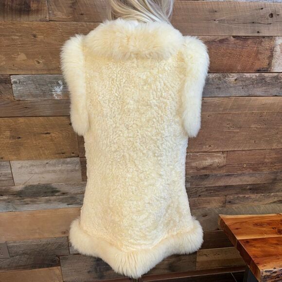 Vintage 100% NZ Lambskin Fur Vest by Alpine Fashions | M | Made in New Zealand - Picture 12 of 15